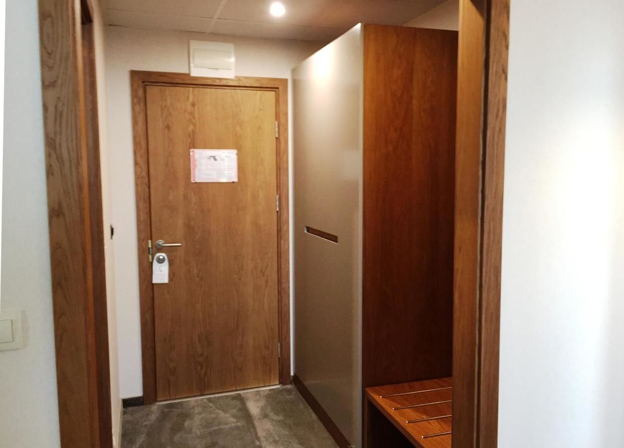 Отель Hotel Golden Tulip Varna Варна