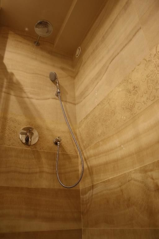 Отель Hotel Golden Tulip Varna Варна
