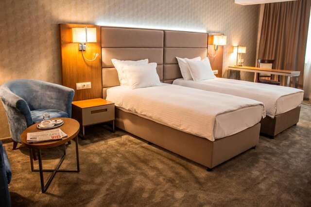 Отель Hotel Golden Tulip Varna Варна-12