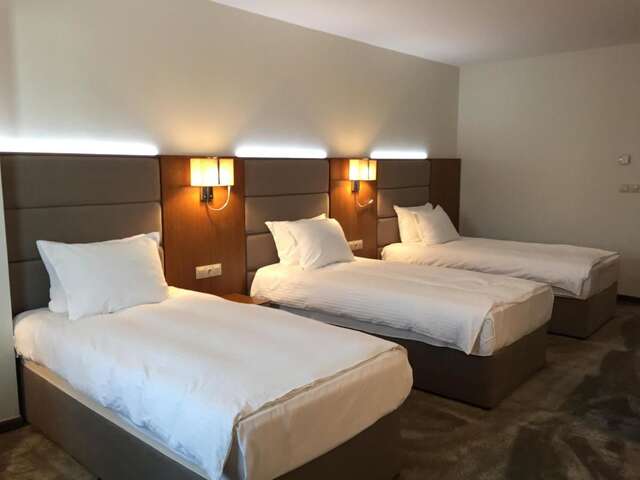 Отель Hotel Golden Tulip Varna Варна-24