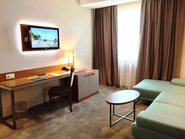 Отель Hotel Golden Tulip Varna Варна-42