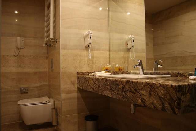 Отель Hotel Golden Tulip Varna Варна-43