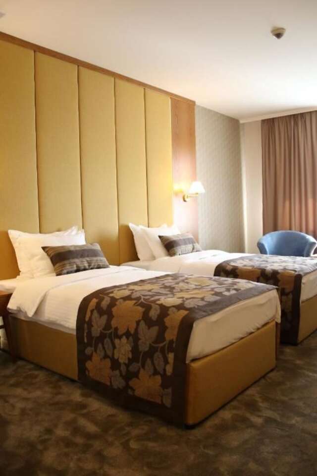 Отель Hotel Golden Tulip Varna Варна-57